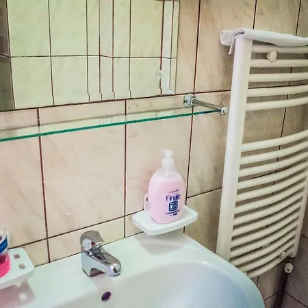 Apartment Purple Butterfly Studio In City Center *