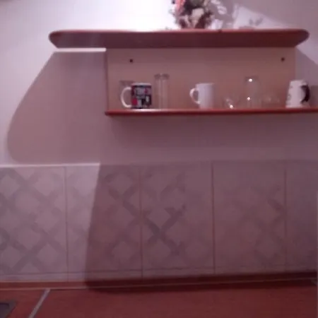 Purple Butterfly Studio In City Center Apartment Bucharest