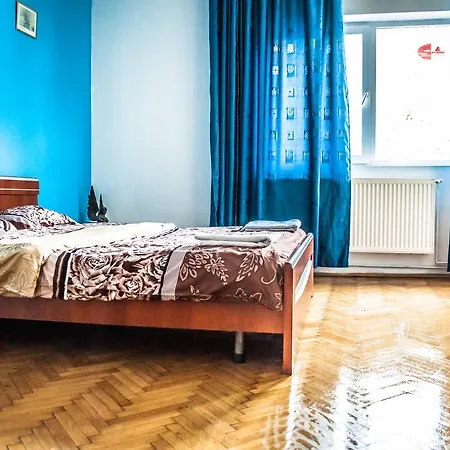 Purple Butterfly Studio In City Center Apartment *